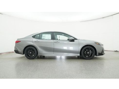 New 2026 Toyota Camry SE image 27