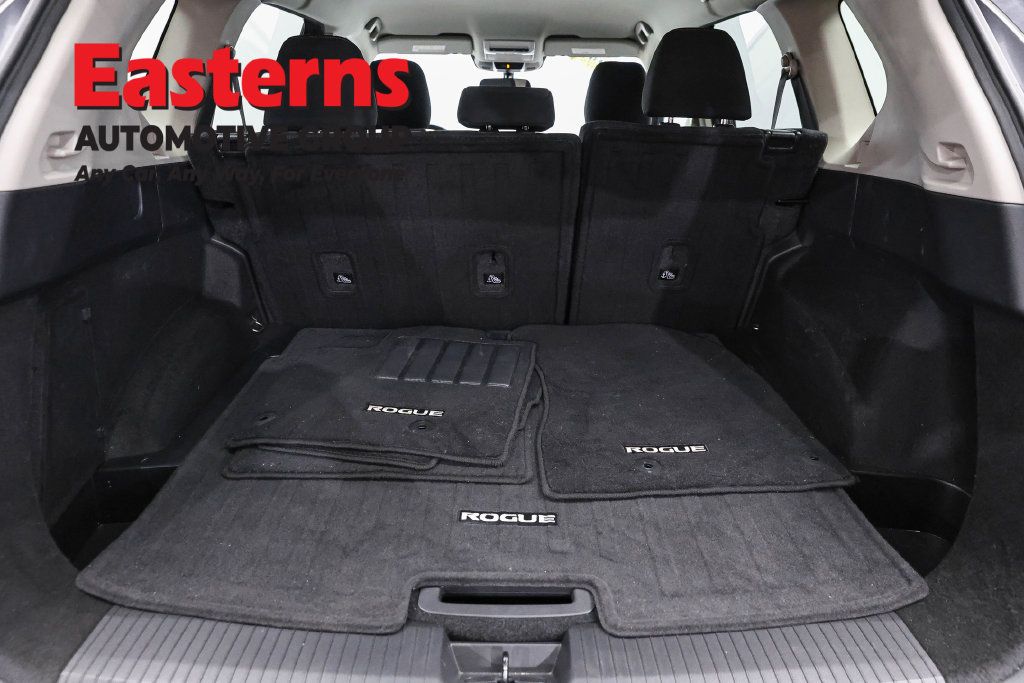 Used 2023 Nissan Rogue S AWD/4WD image 11