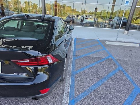 Used 2014 Lexus IS 250 w/ Premium Package RWD image 8