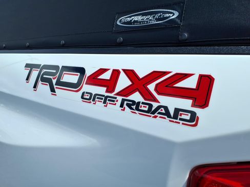 Used 2019 Toyota Tundra SR5 w/ TRD Off Road Package AWD/4WD image 11