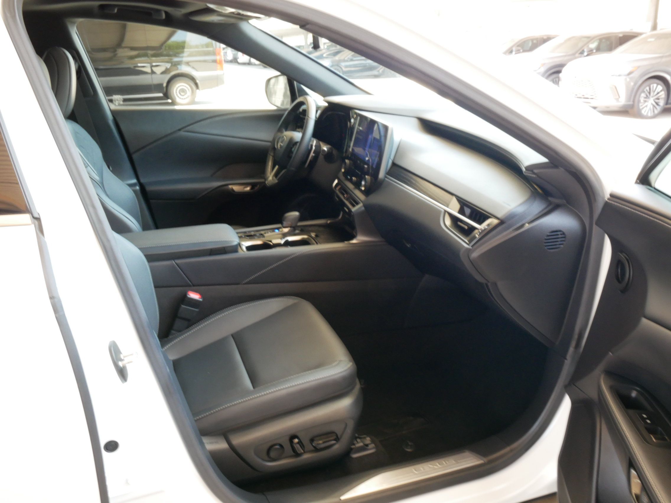 Used 2023 Lexus RX 350 Premium FWD image 10