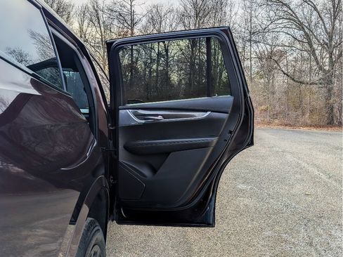 Used 2020 Cadillac XT6 Sport AWD/4WD image 11