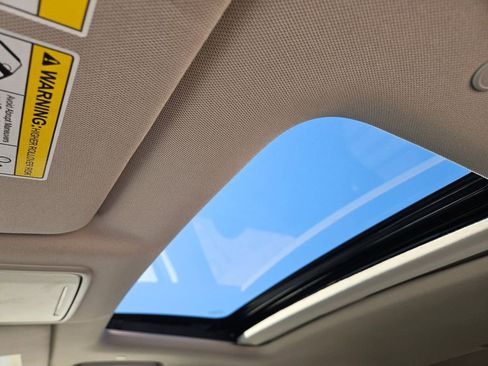 Used 2025 Honda CR-V EX-L image 23