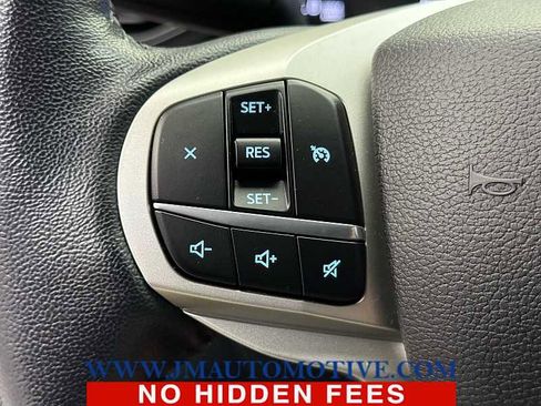 Used 2021 Ford Explorer XLT image 38