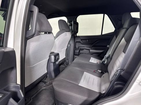 Used 2025 Toyota 4Runner TRD Off-Road AWD/4WD image 12