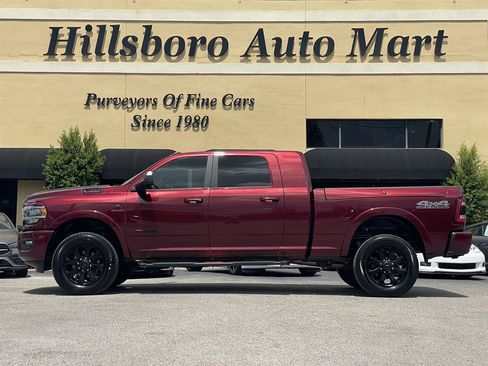 Used 2021 RAM 2500 Laramie w/ Night Edition AWD/4WD image 3