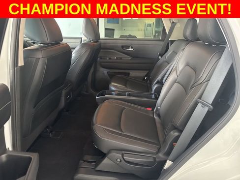 Used 2023 Nissan Pathfinder SL w/ SL Premium Package image 8
