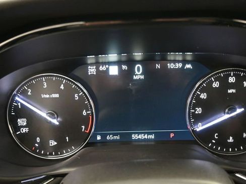 Used 2021 Buick Envision Essence w/ Technology Package I image 9