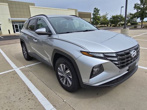Used 2023 Hyundai Tucson Blue AWD/4WD image 8