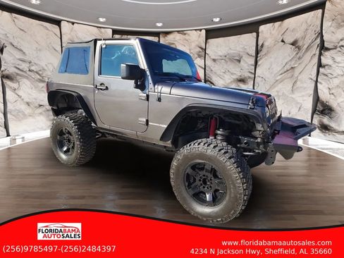 Used 2018 Jeep Wrangler Sport image 2