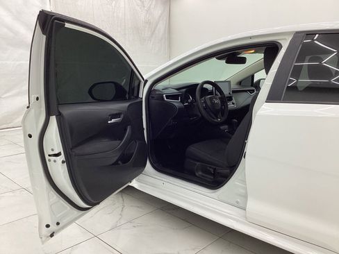 Used 2020 Toyota Corolla LE w/ Carpet Mat Package (TMS) FWD image 14