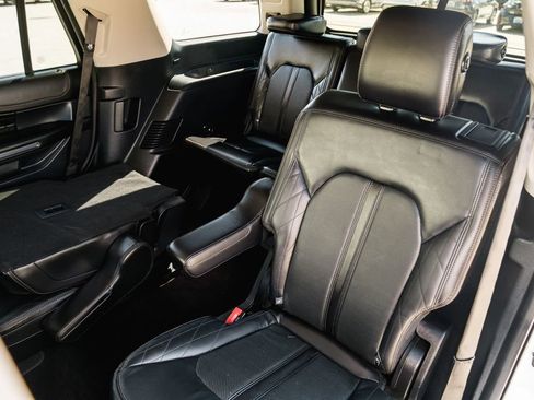 Used 2020 Ford Expedition Platinum image 29