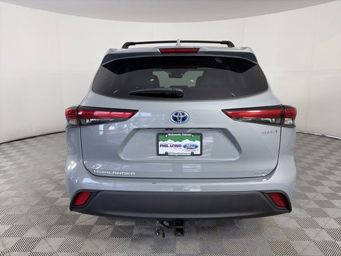 Used 2022 Toyota Highlander Bronze Edition image 6