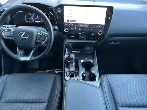 Used 2025 Lexus NX 350h AWD w/ Premium Package image 17
