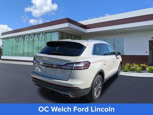 Used 2023 Lincoln Nautilus Reserve image 5
