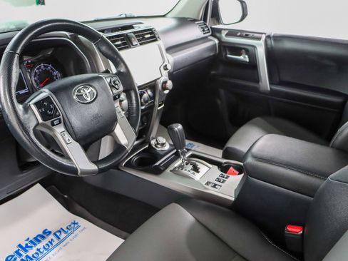 Used 2024 Toyota 4Runner SR5 Premium w/ Moonroof Package AWD/4WD image 27