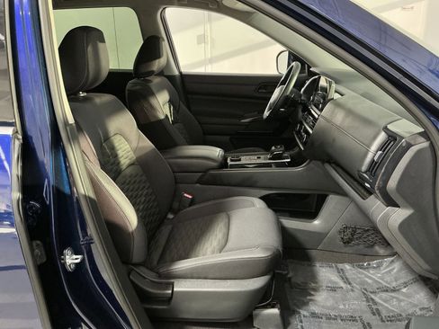 Used 2023 Nissan Pathfinder SV w/ Cargo Package image 33