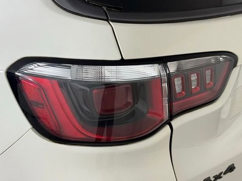 Used 2019 Jeep Compass Trailhawk AWD/4WD image 13