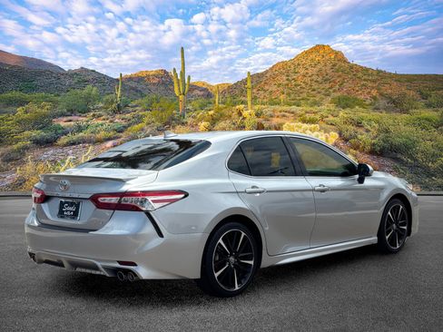 Used 2020 Toyota Camry XSE w/ Carpet Mat Package FWD image 4