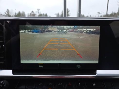 Used 2022 Chevrolet Silverado 1500 LT image 15