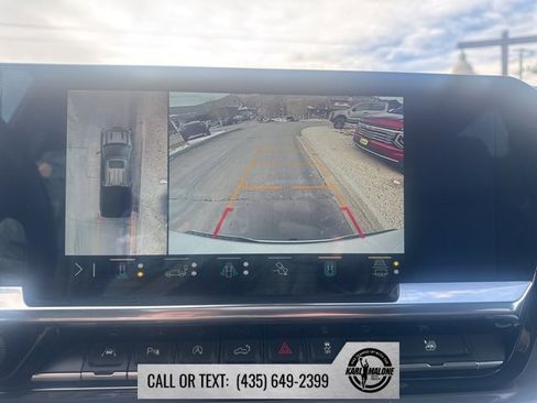 Used 2023 Chevrolet Silverado 1500 High Country w/ Technology Package image 18