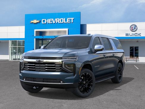New 2026 Chevrolet Suburban Premier w/ Sun And Tow Package AWD/4WD image 38