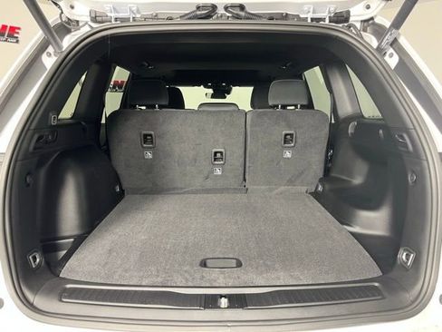 New 2025 Jeep Grand Cherokee Laredo X w/ Luxury Tech Group I image 26