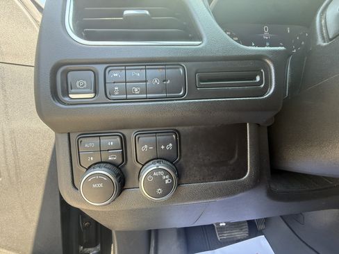 Used 2023 Chevrolet Tahoe LT w/ LT Signature Plus Package AWD/4WD image 21