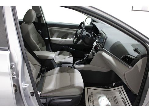 Used 2020 Hyundai Elantra Value Edition image 14