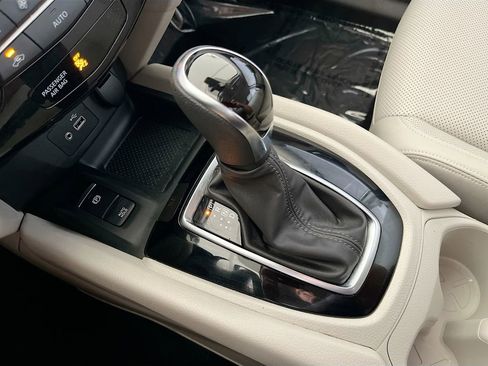 Used 2021 Nissan Rogue Sport SL w/ Premium Package image 17