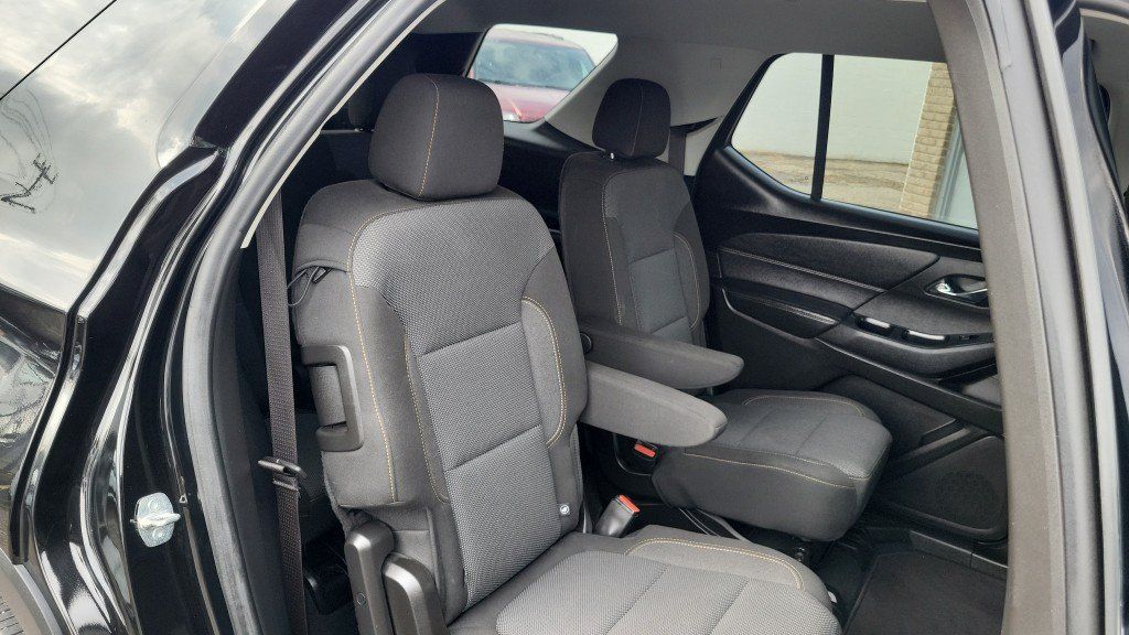 Used 2021 Chevrolet Traverse LT FWD image 22