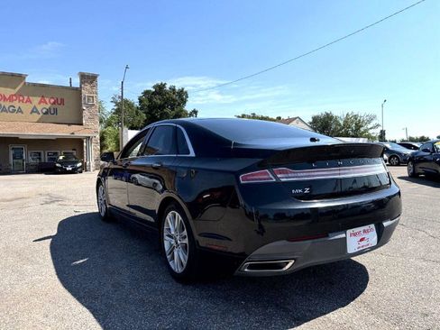 Used 2015 Lincoln MKZ image 22