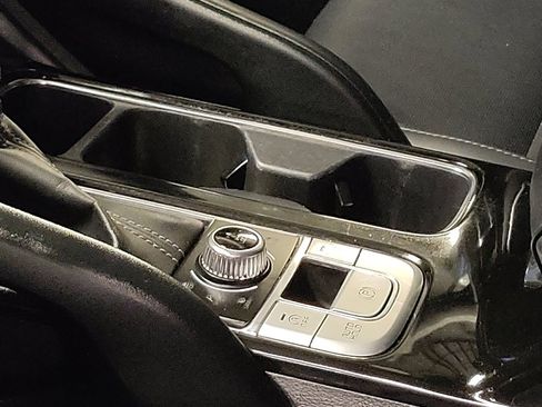 Used 2022 Kia Telluride S image 26