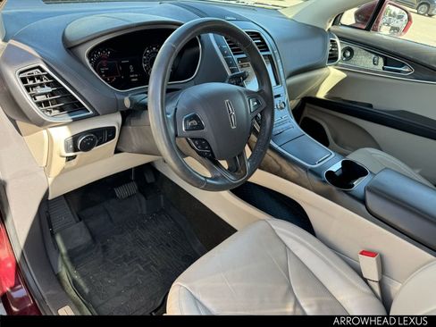 Used 2017 Lincoln MKX Reserve image 15