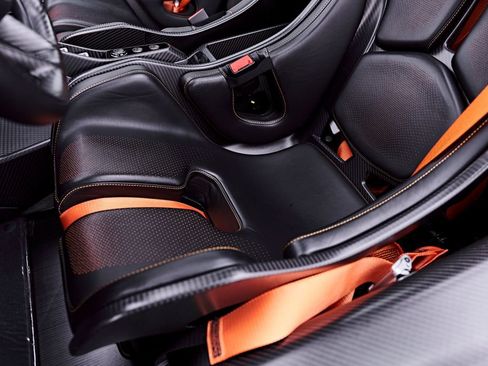 Used 2019 McLaren Senna RWD image 72