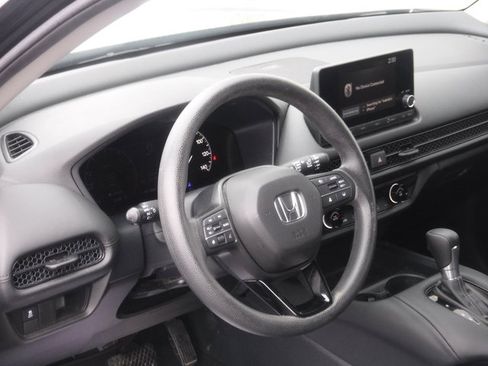 Used 2023 Honda HR-V LX image 10
