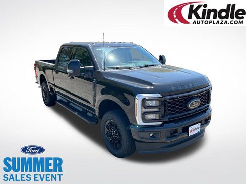 New 2026 Ford F250 Lariat w/ Black Appearance Package AWD/4WD image 1