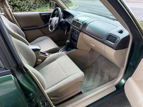 Used 2002 Subaru Forester L AWD/4WD image 22