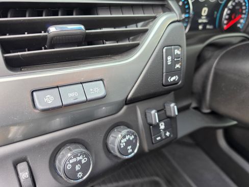 Used 2019 Chevrolet Tahoe Premier AWD/4WD image 9