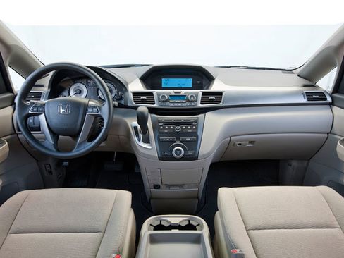 Used 2013 Honda Odyssey EX image 4