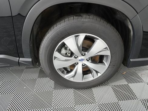 Used 2024 Subaru Ascent Premium w/ Convenience Package image 15