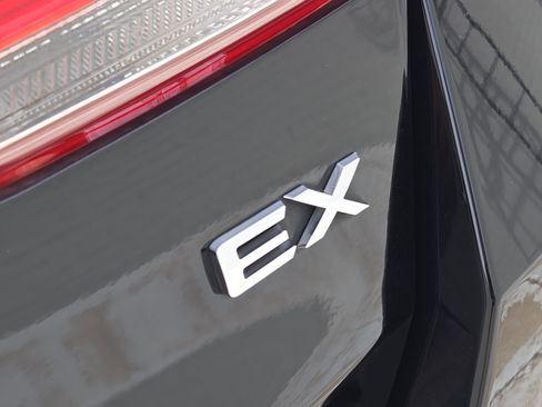 Used 2016 Kia Optima EX image 13