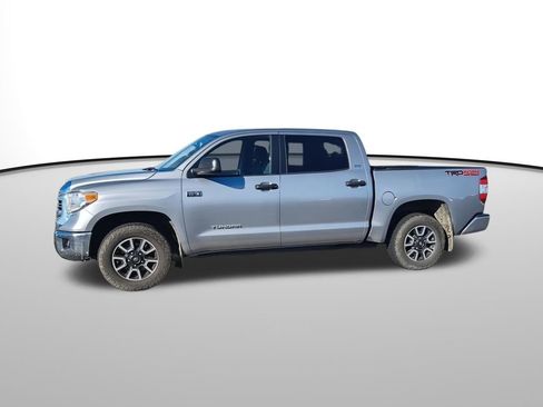 Used 2016 Toyota Tundra SR5 image 3