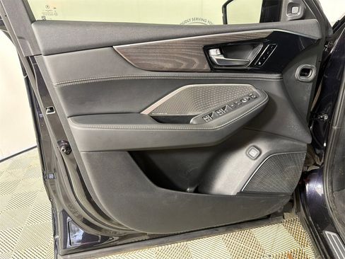 Used 2023 Acura MDX SH-AWD w/ Advance Package image 12