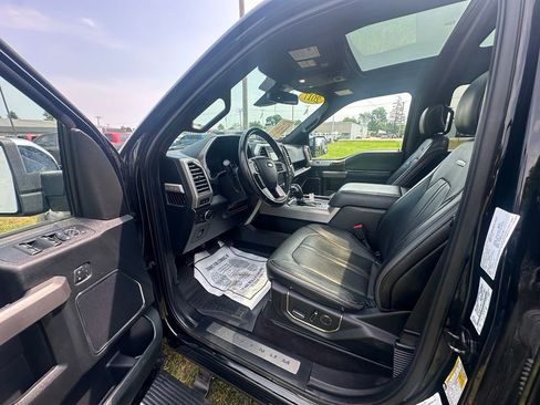 Used 2017 Ford F150 Platinum w/ Technology Package AWD/4WD image 9