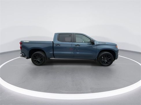 Used 2024 Chevrolet Silverado 1500 Custom w/ Dark Appearance Package image 9