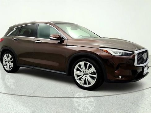Used 2020 INFINITI QX50 Sensory w/ Proactive Package AWD/4WD image 3