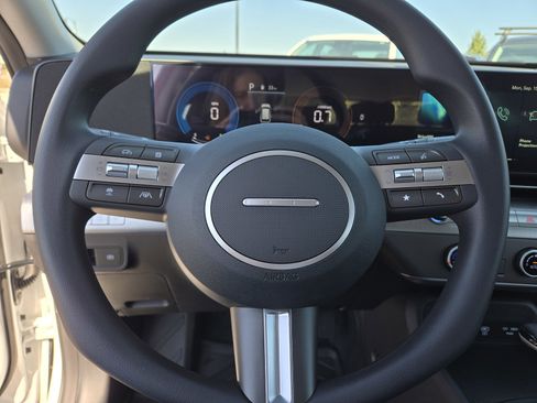 New 2026 Hyundai Kona SE image 21