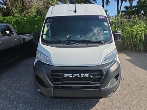 Used 2025 RAM ProMaster 2500 w/ Safety Group FWD image 2