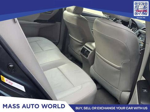 Used 2016 Toyota Camry XLE image 12
